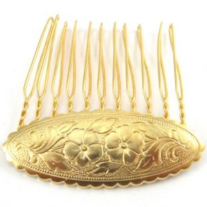 Hair comb with Engraving of flowers