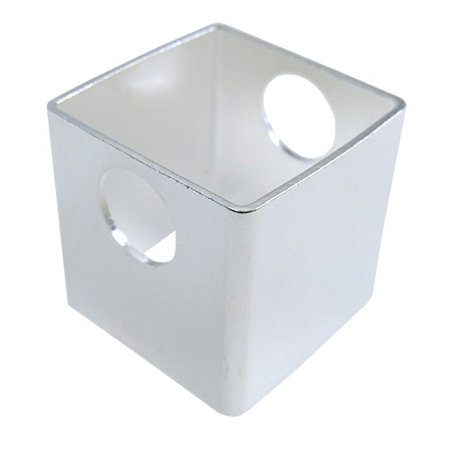 צינור ריבוע 20x20 עם 2 חורים צ.מט