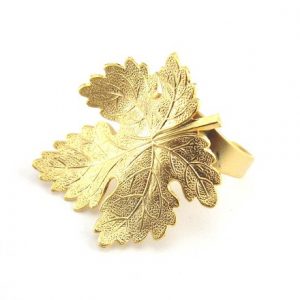Curved leaf ring