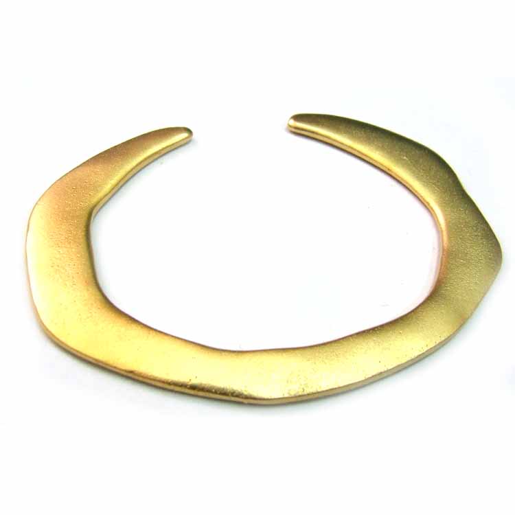 תליון פרסה 67*90ממ