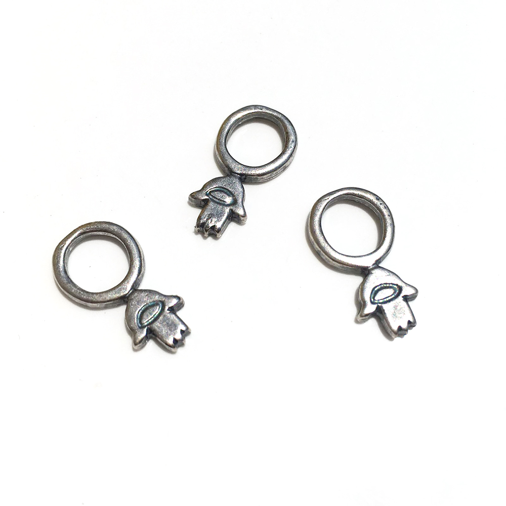 תליון חמסה 12x25ממ כ.צ 3יח